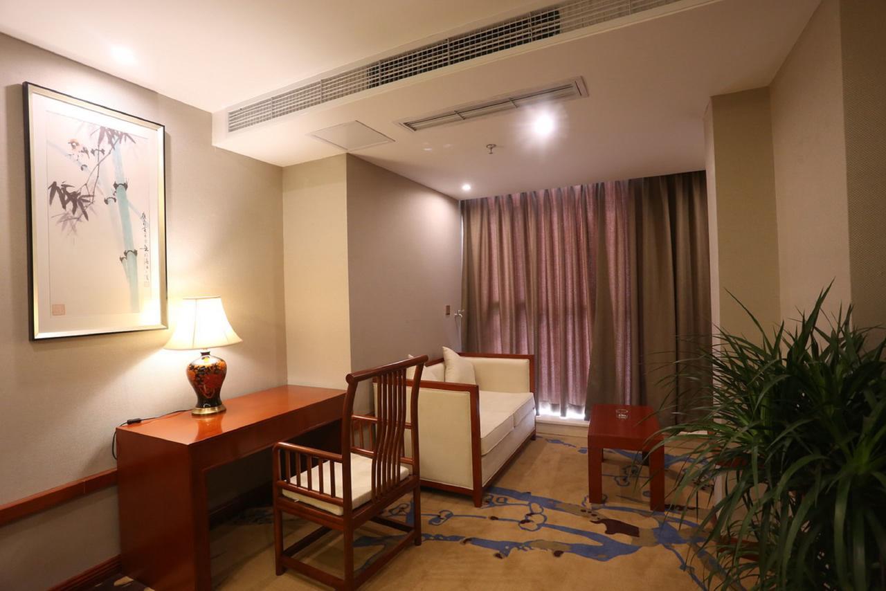 Mingshan Hotel Ченду Екстер'єр фото