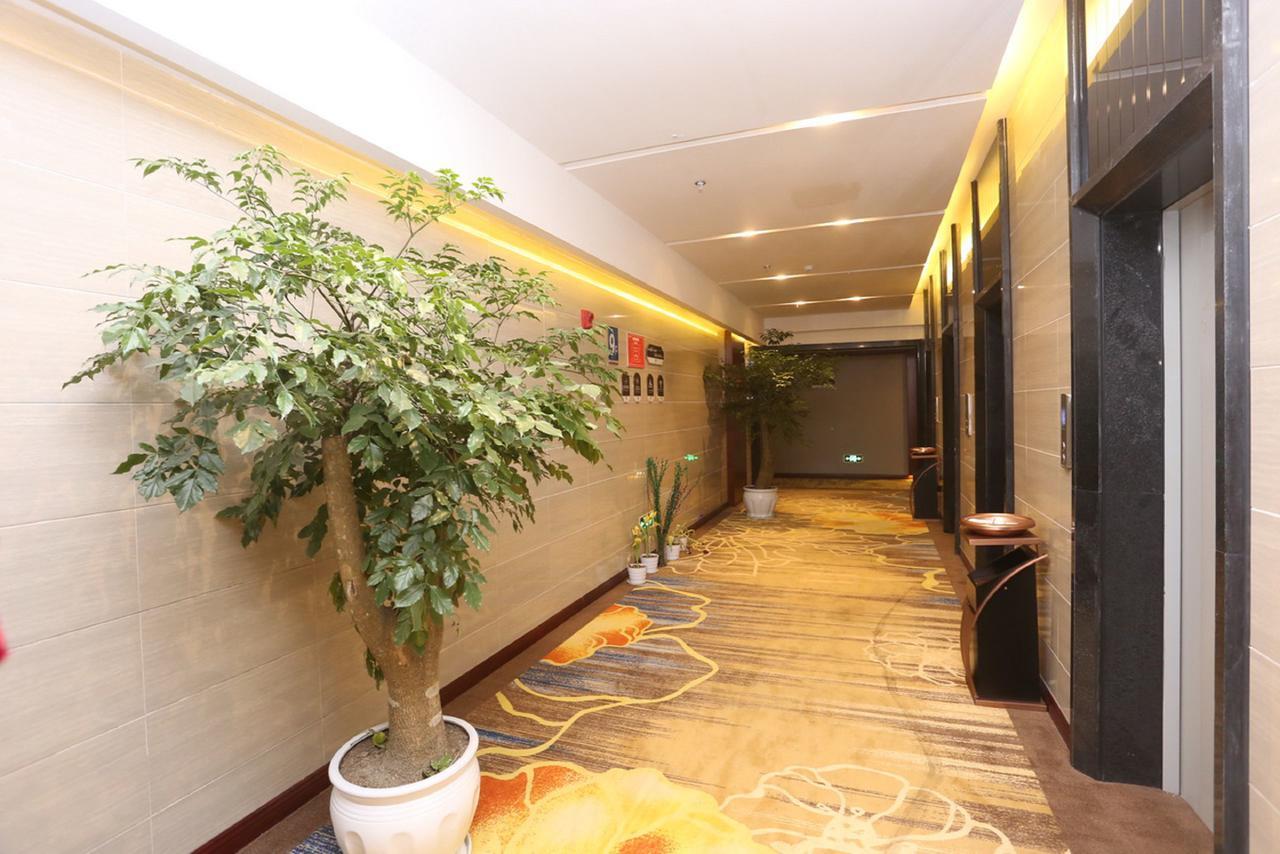 Mingshan Hotel Ченду Екстер'єр фото
